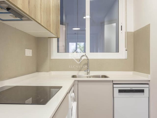 2 slaapkamer Appartement te huur in Valencia stad - € 1.400 (Ref: 9399804)