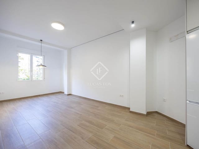 2 slaapkamer Appartement te huur in Valencia stad - € 1.400 (Ref: 9399804)