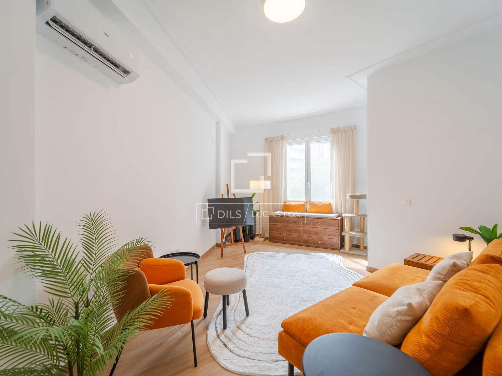 2 bedroom Apartment for rent in Valencia city - € 1,700 (Ref: 9399804)