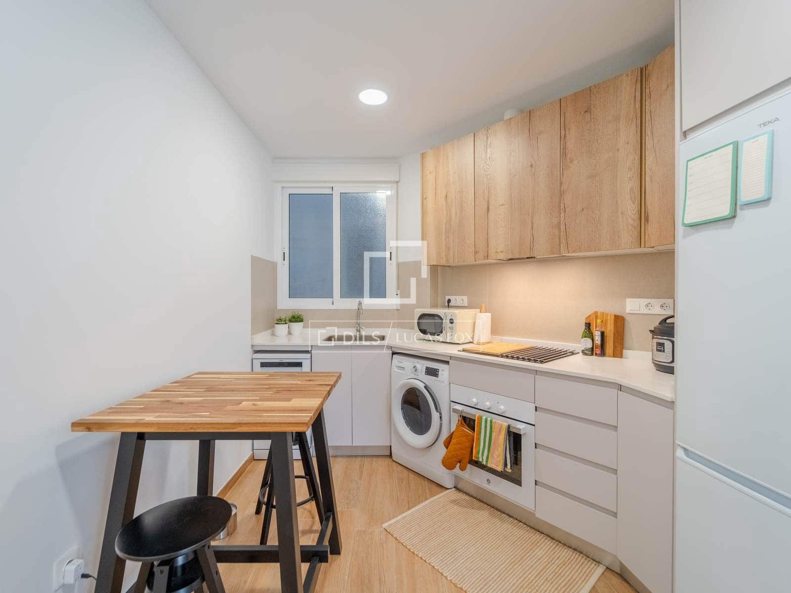 2 bedroom Apartment for rent in Valencia city - € 1,700 (Ref: 9399804)