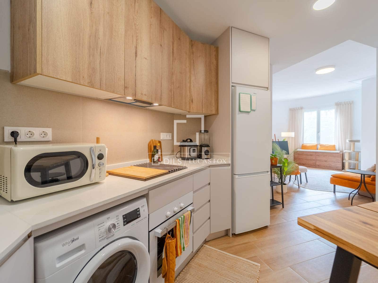 2 bedroom Apartment for rent in Valencia city - € 1,700 (Ref: 9399804)