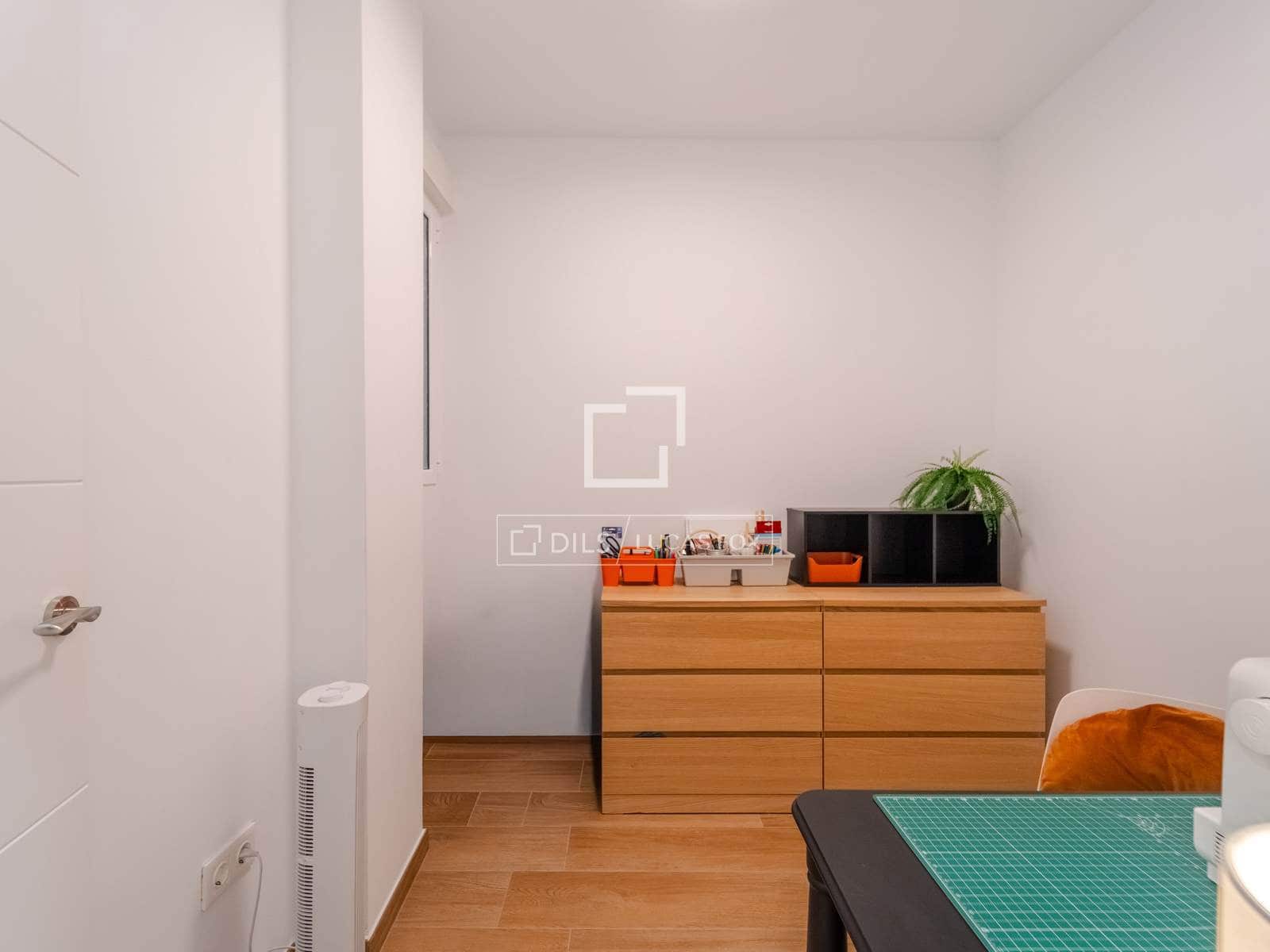 2 bedroom Apartment for rent in Valencia city - € 1,700 (Ref: 9399804)