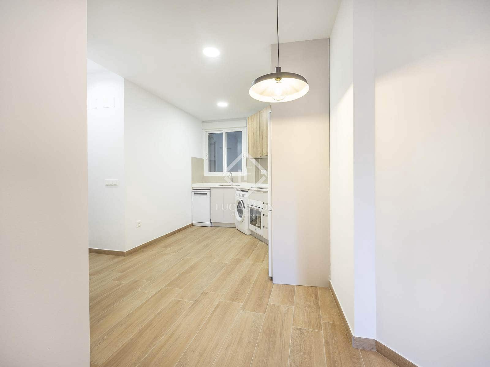 2 slaapkamer Appartement te huur in Valencia stad - € 1.400 (Ref: 9399805)