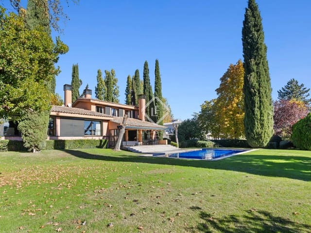 Chalet de 6 habitaciones en Madrid ciudad en venta con piscina - 6.500.000 € (Ref: 9399950)
