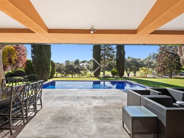 Chalet de 6 habitaciones en Madrid ciudad en venta con piscina - 6.500.000 € (Ref: 9399950)