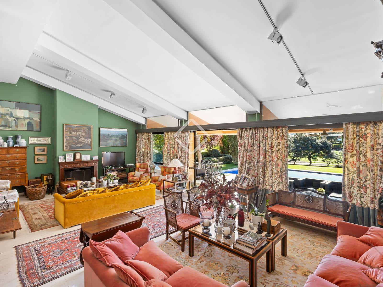 Chalet de 6 habitaciones en Madrid ciudad en venta con piscina - 6.500.000 € (Ref: 9399950)