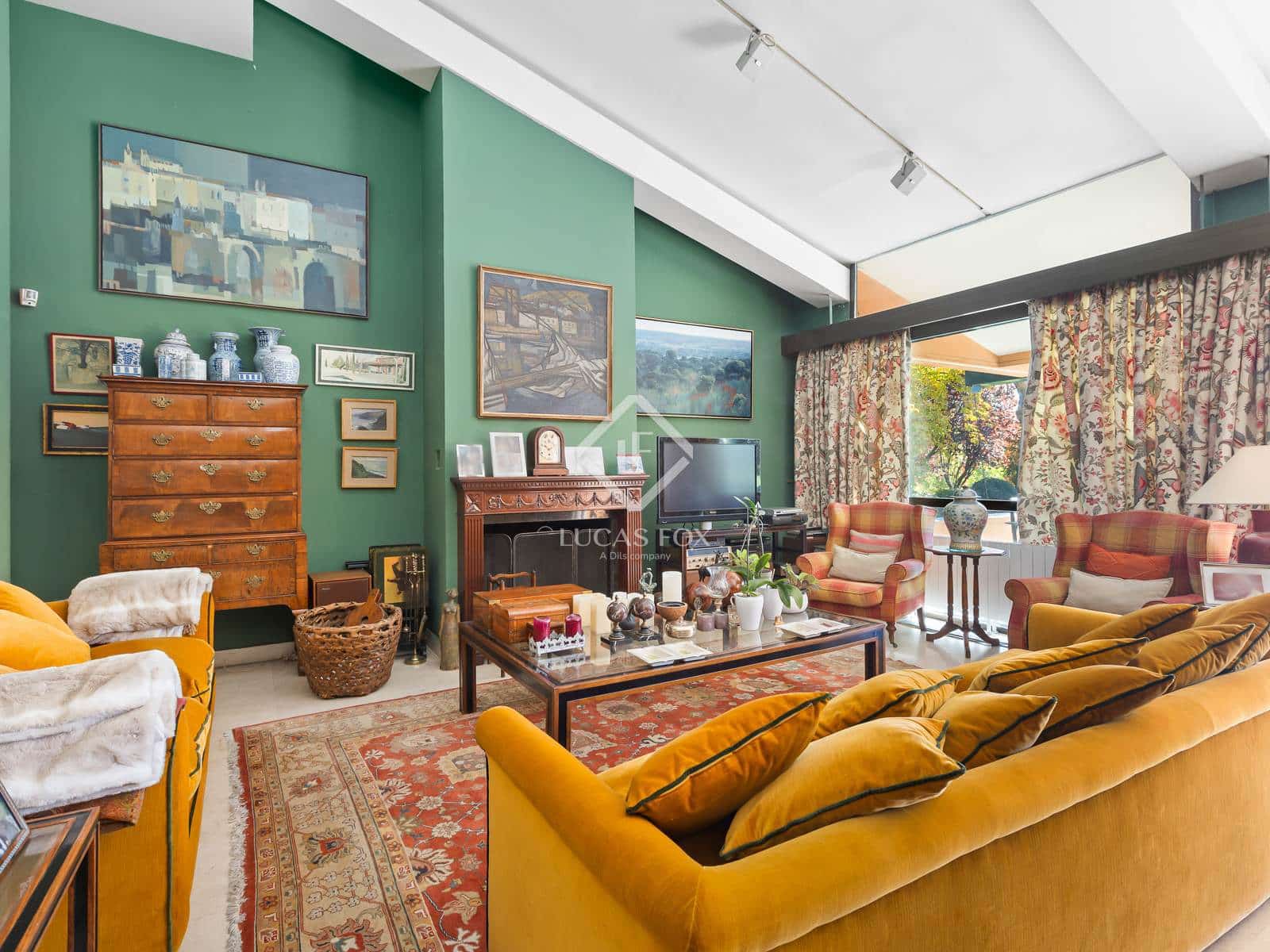 Chalet de 6 habitaciones en Madrid ciudad en venta con piscina - 6.500.000 € (Ref: 9399950)