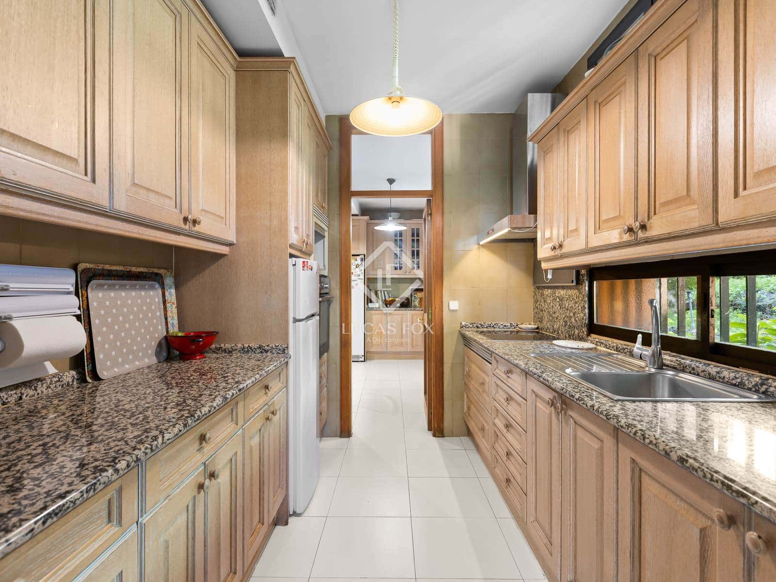 Chalet de 6 habitaciones en Madrid ciudad en venta con piscina - 6.500.000 € (Ref: 9399950)