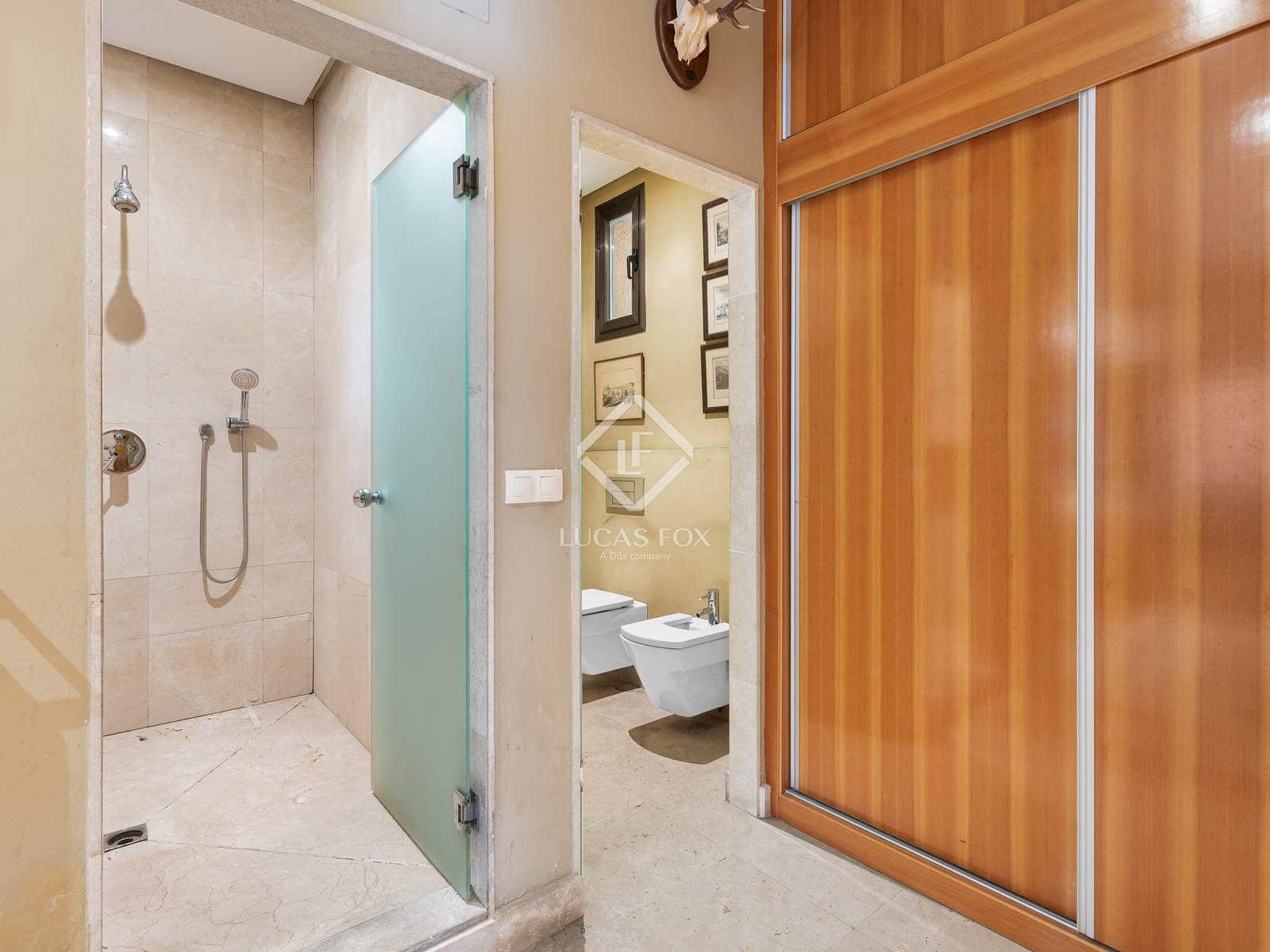 Chalet de 6 habitaciones en Madrid ciudad en venta con piscina - 6.500.000 € (Ref: 9399950)