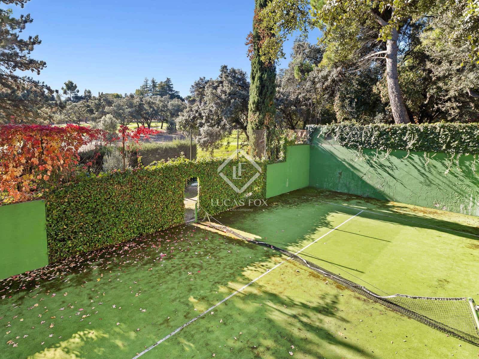 Chalet de 6 habitaciones en Madrid ciudad en venta con piscina - 6.500.000 € (Ref: 9399950)