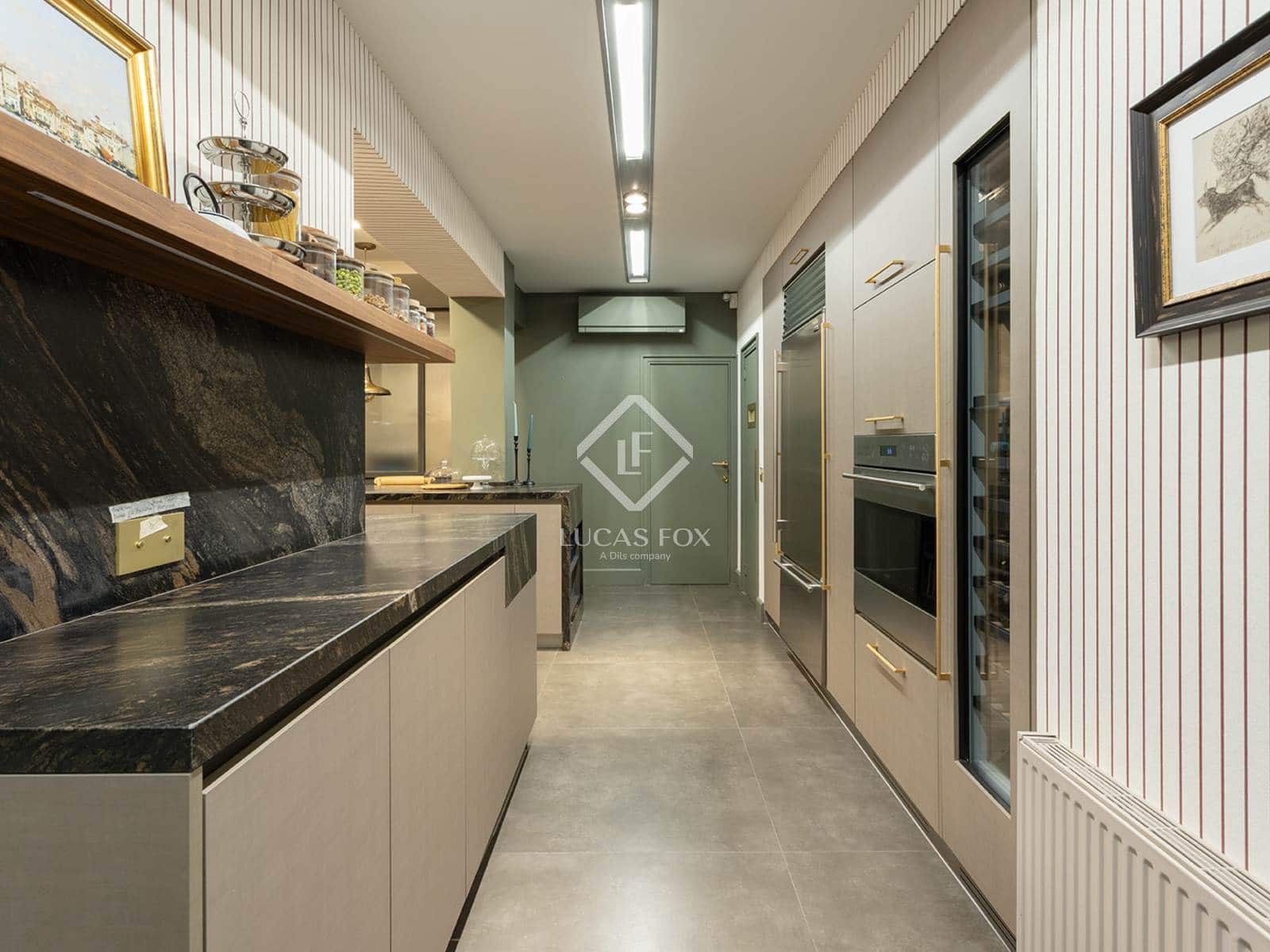 5 slaapkamer Appartement te koop in Barcelona stad met garage - € 2.900.000 (Ref: 9400136)