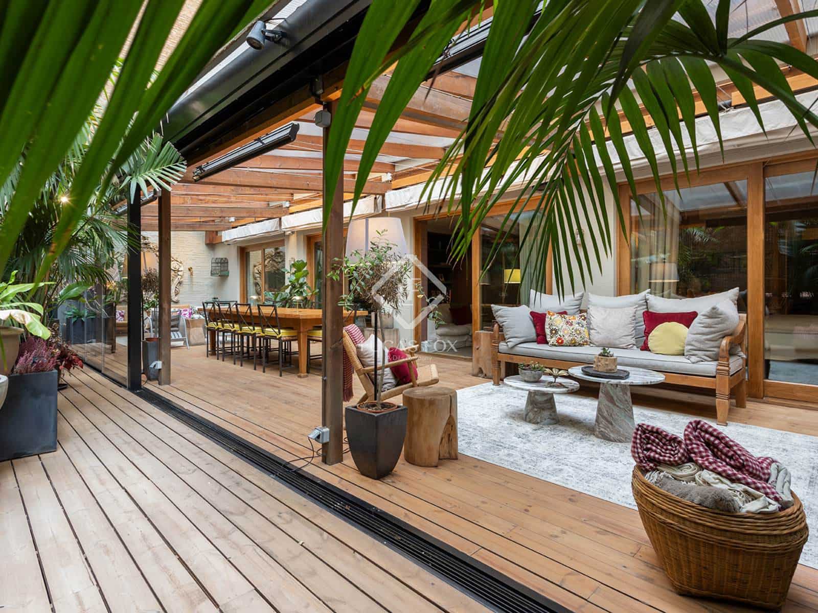 5 slaapkamer Appartement te koop in Barcelona stad met garage - € 2.900.000 (Ref: 9400136)