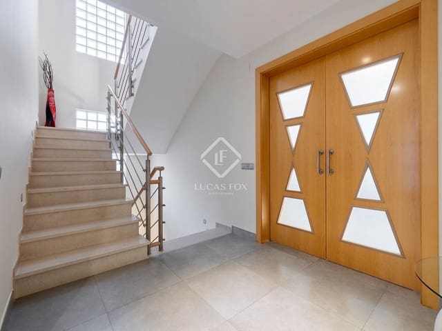 4 sypialnia Willa na sprzedaż w Altafulla z basenem garażem - 995 000 € (Ref: 9400137)