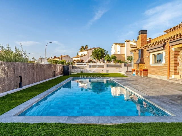 4 sypialnia Willa na sprzedaż w Altafulla z basenem garażem - 995 000 € (Ref: 9400137)