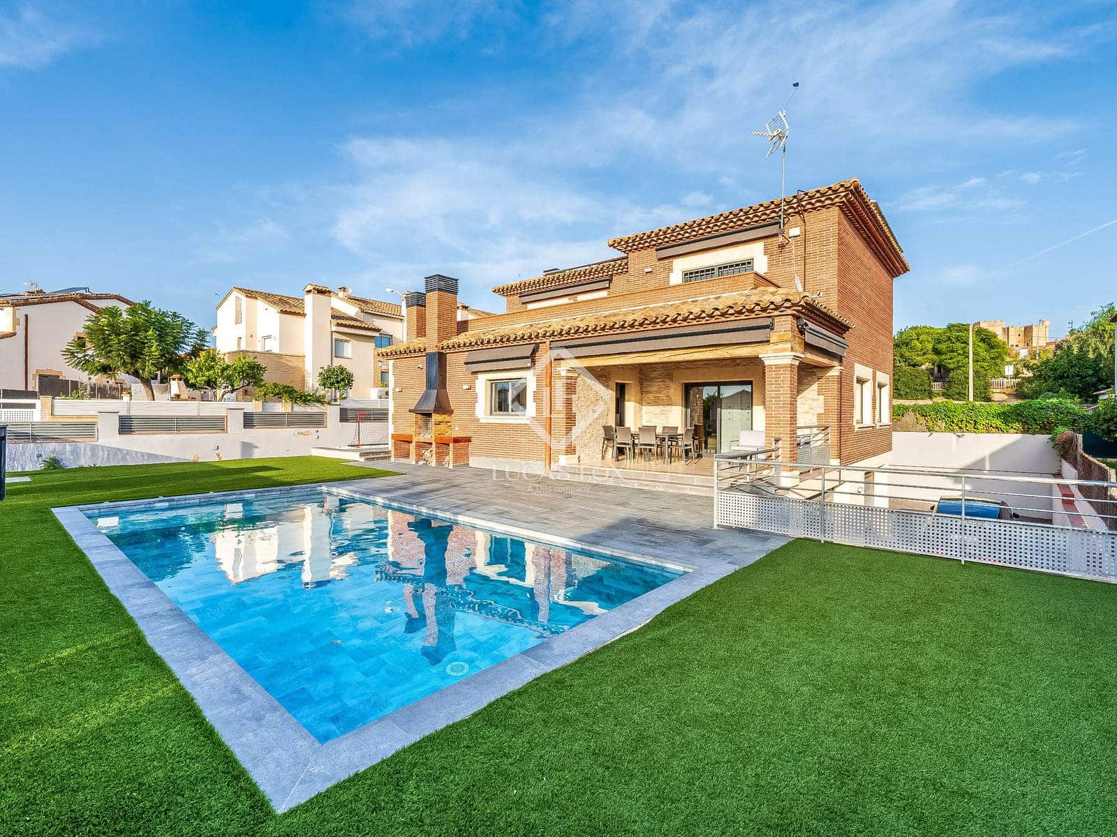 4 sypialnia Willa na sprzedaż w Altafulla z basenem garażem - 995 000 € (Ref: 9400137)