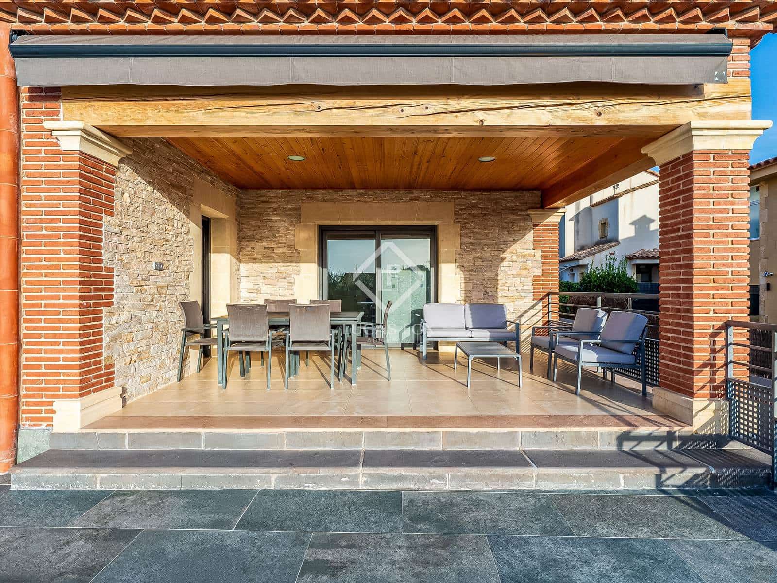 4 sypialnia Willa na sprzedaż w Altafulla z basenem garażem - 995 000 € (Ref: 9400137)