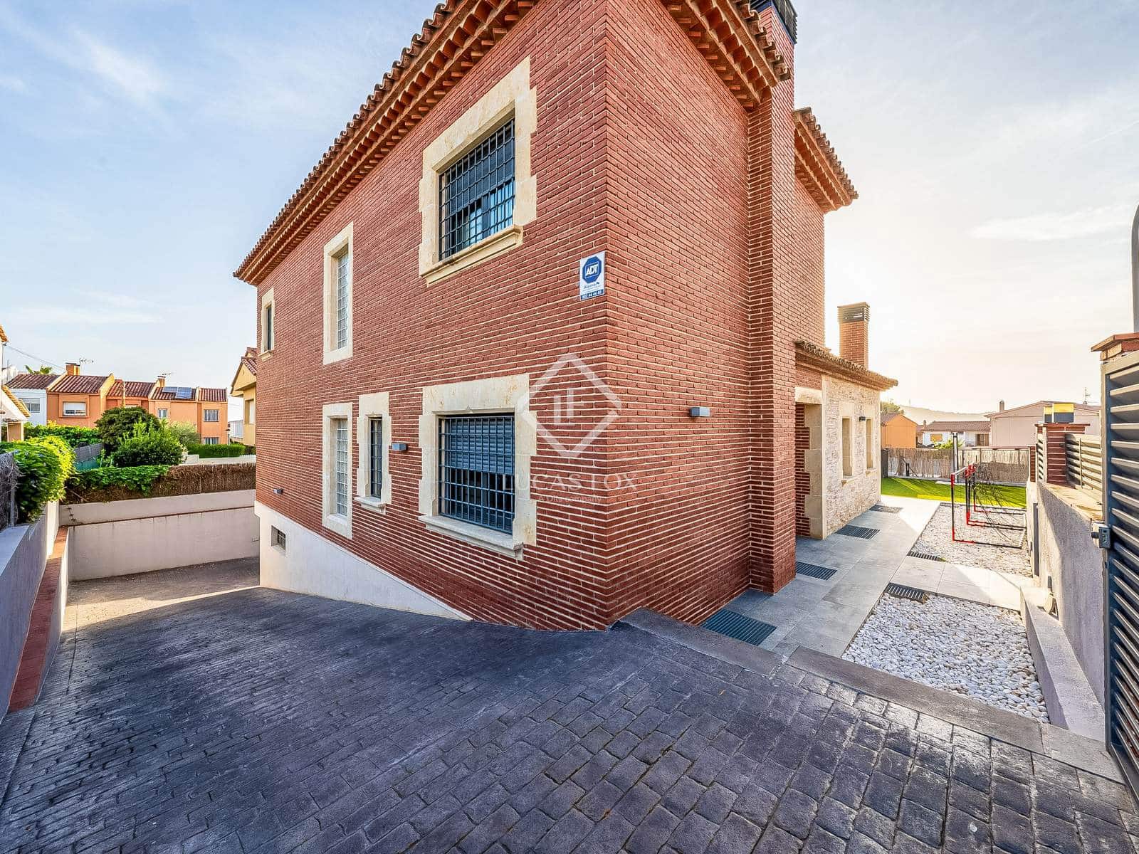 4 sypialnia Willa na sprzedaż w Altafulla z basenem garażem - 995 000 € (Ref: 9400137)