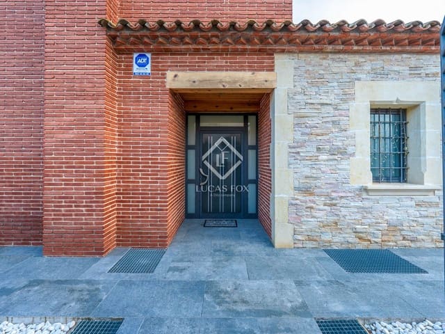 4 sypialnia Willa na sprzedaż w Altafulla z basenem garażem - 995 000 € (Ref: 9400137)