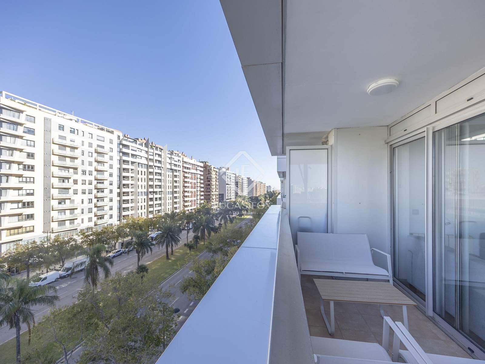 3 makuuhuone Huoneisto vuokrattavana paikassa Valencia kaupunki - 2 700 € (Ref: 9400138)