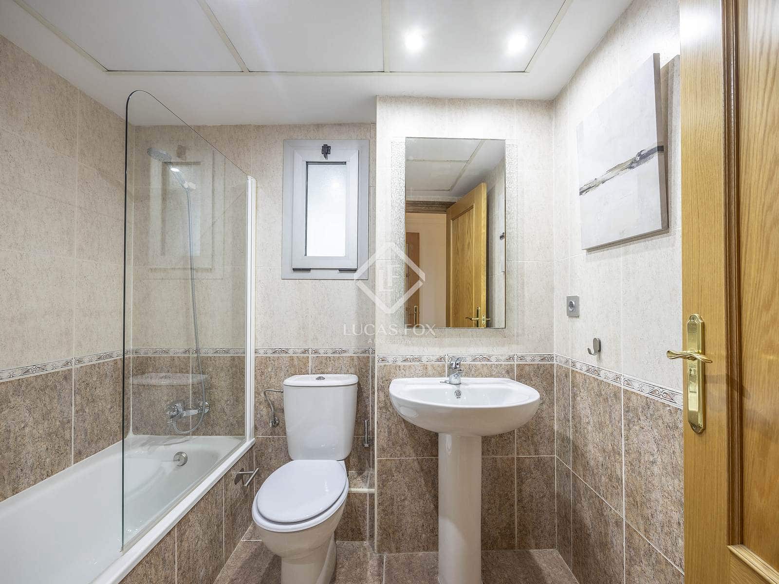 3 makuuhuone Huoneisto vuokrattavana paikassa Valencia kaupunki - 2 700 € (Ref: 9400138)