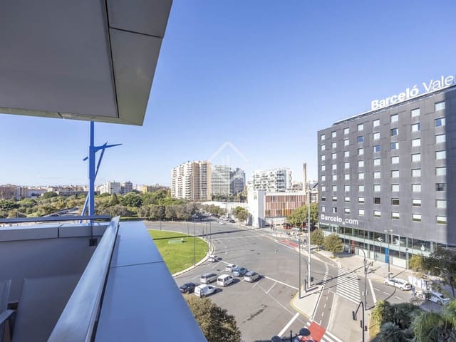 3 bedroom Apartment for rent in Valencia city - € 2,700 (Ref: 9400138)