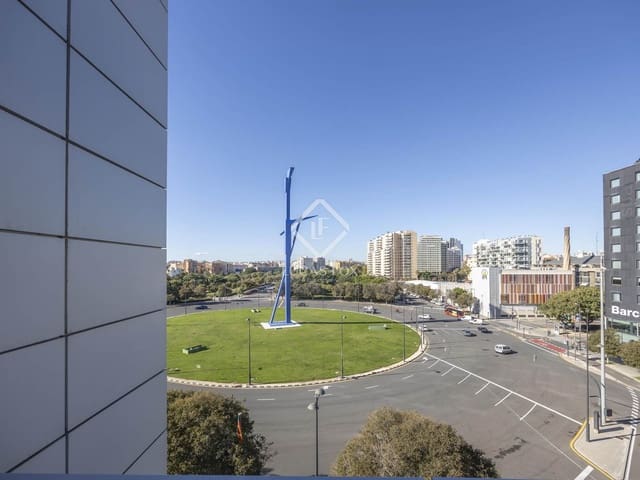 3 bedroom Apartment for rent in Valencia city - € 2,700 (Ref: 9400138)