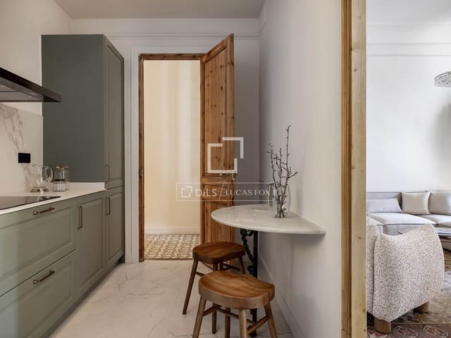 2 slaapkamer Appartement te koop in Barcelona stad - € 1.490.000 (Ref: 9401012)