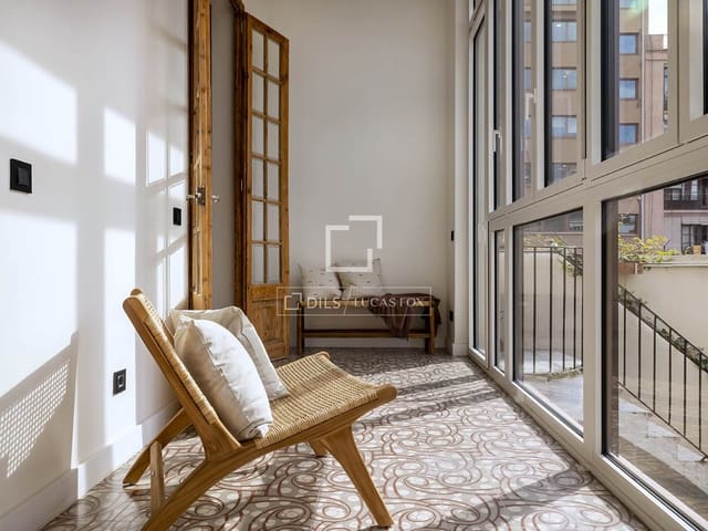 2 slaapkamer Appartement te koop in Barcelona stad - € 1.490.000 (Ref: 9401012)