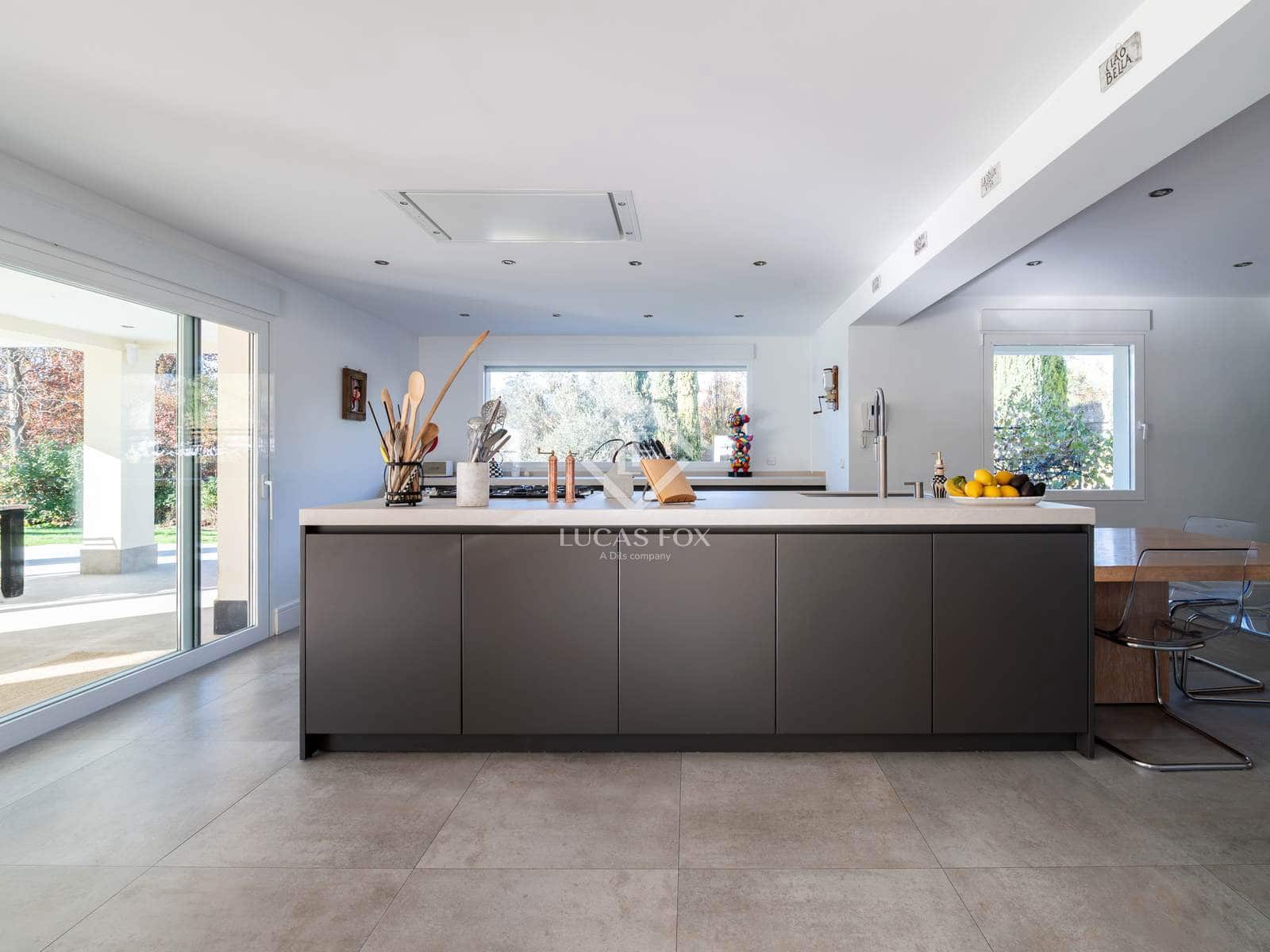 8 soverom Villa til salgs i Algete med svømmebasseng garasje - € 2 140 000 (Ref: 9401732)