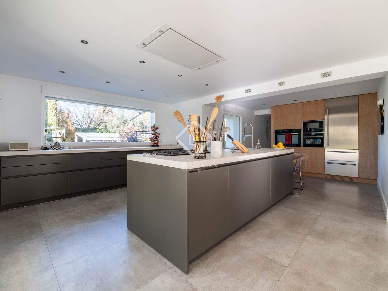 8 soverom Villa til salgs i Algete med svømmebasseng garasje - € 2 140 000 (Ref: 9401732)