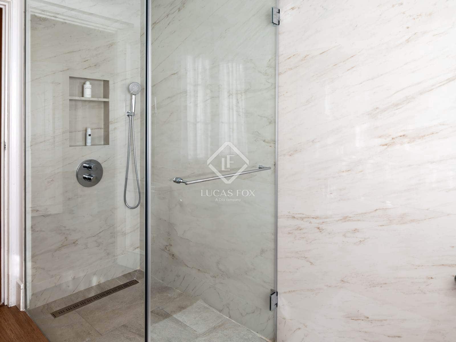 8 soverom Villa til salgs i Algete med svømmebasseng garasje - € 2 140 000 (Ref: 9401732)