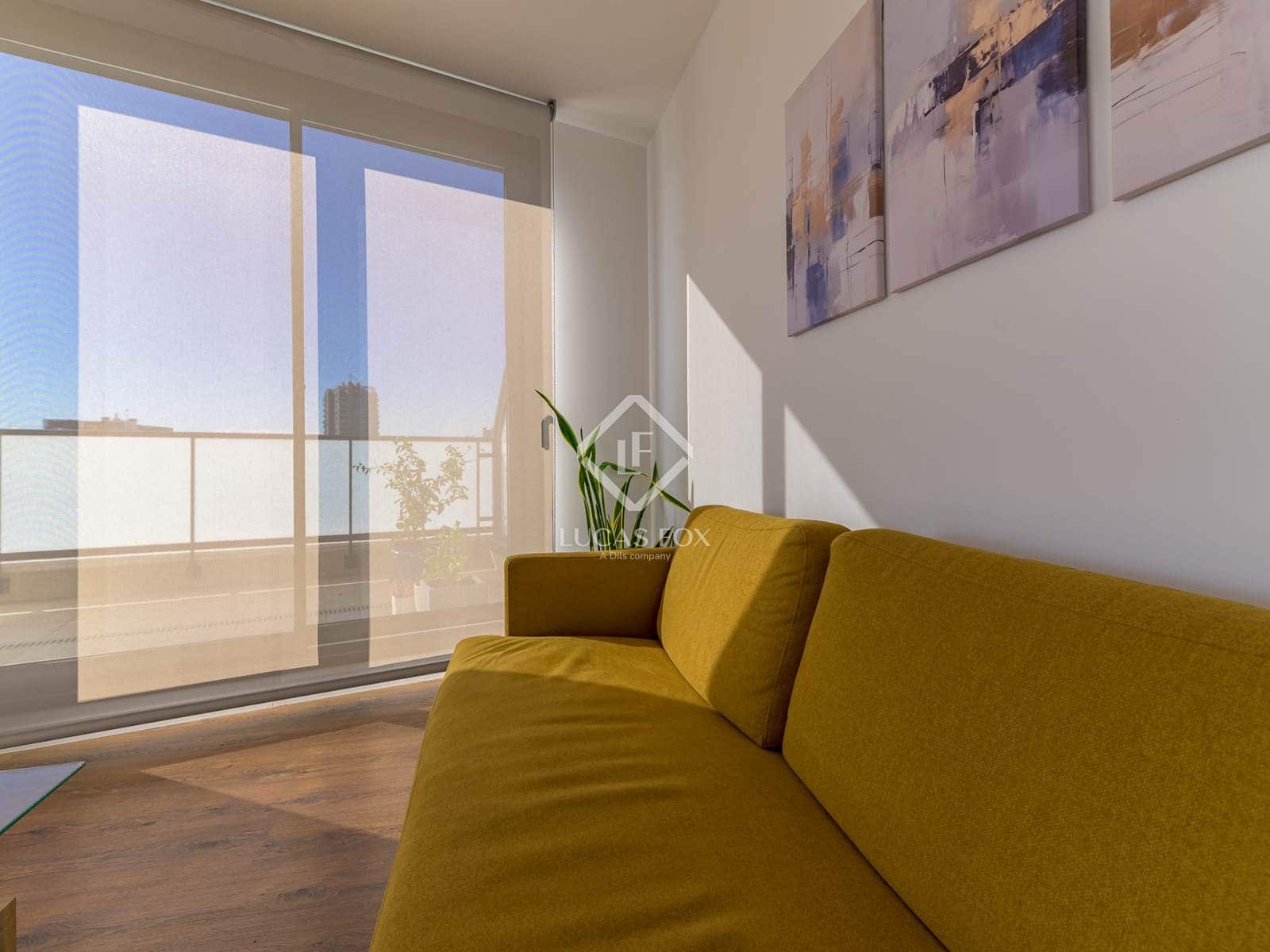3 slaapkamer Penthouse te huur in Valencia stad met zwembad garage - € 3.500 (Ref: 9401733)