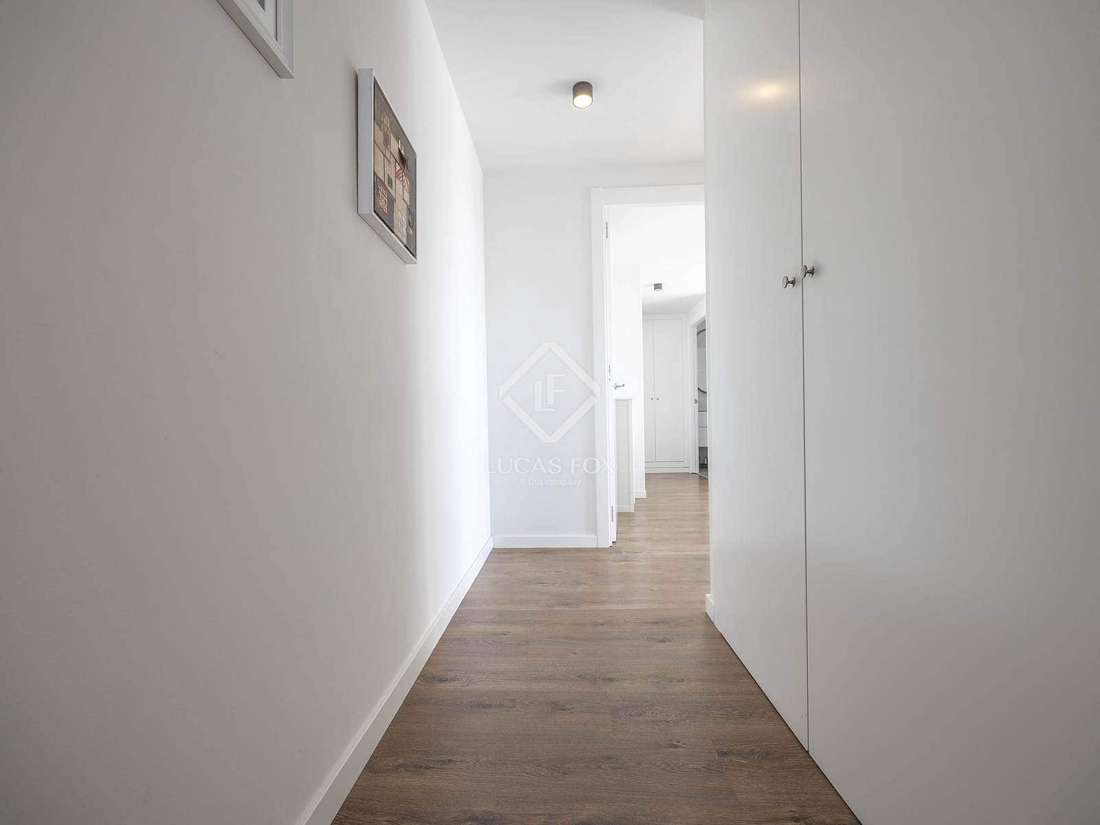 3 slaapkamer Penthouse te huur in Valencia stad met zwembad garage - € 3.500 (Ref: 9401733)