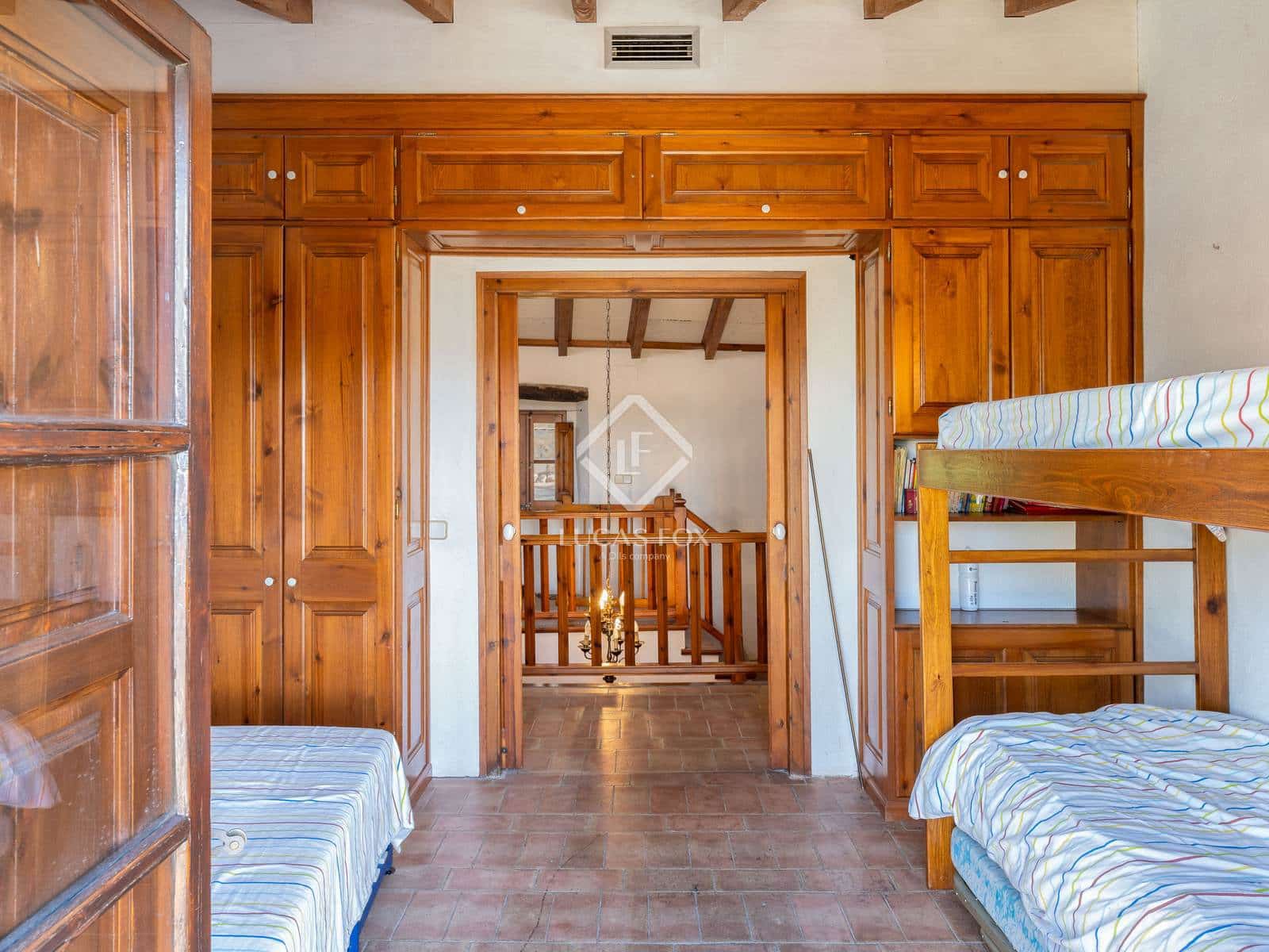 5 chambre Finca/Maison de Campagne à vendre à Orriols avec garage - 710 000 € (Ref: 9402439)