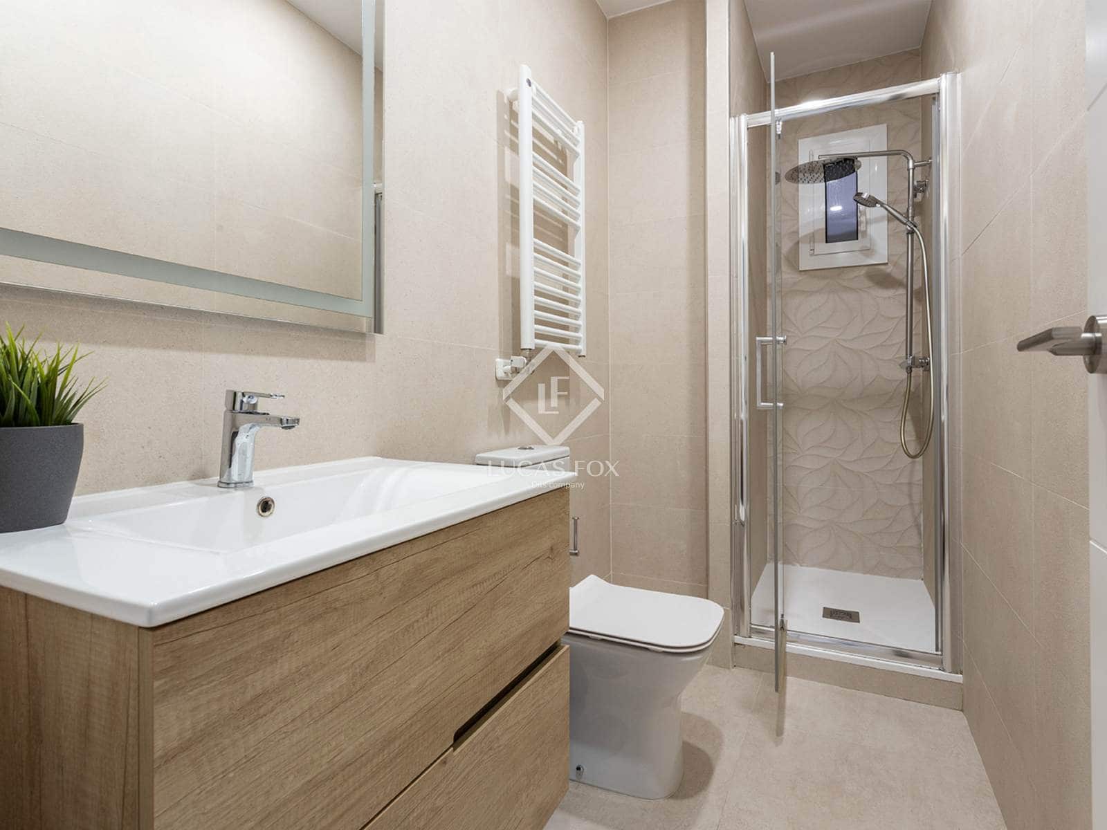 3 bedroom Apartment for sale in Barcelona city - € 590,000 (Ref: 9402552)