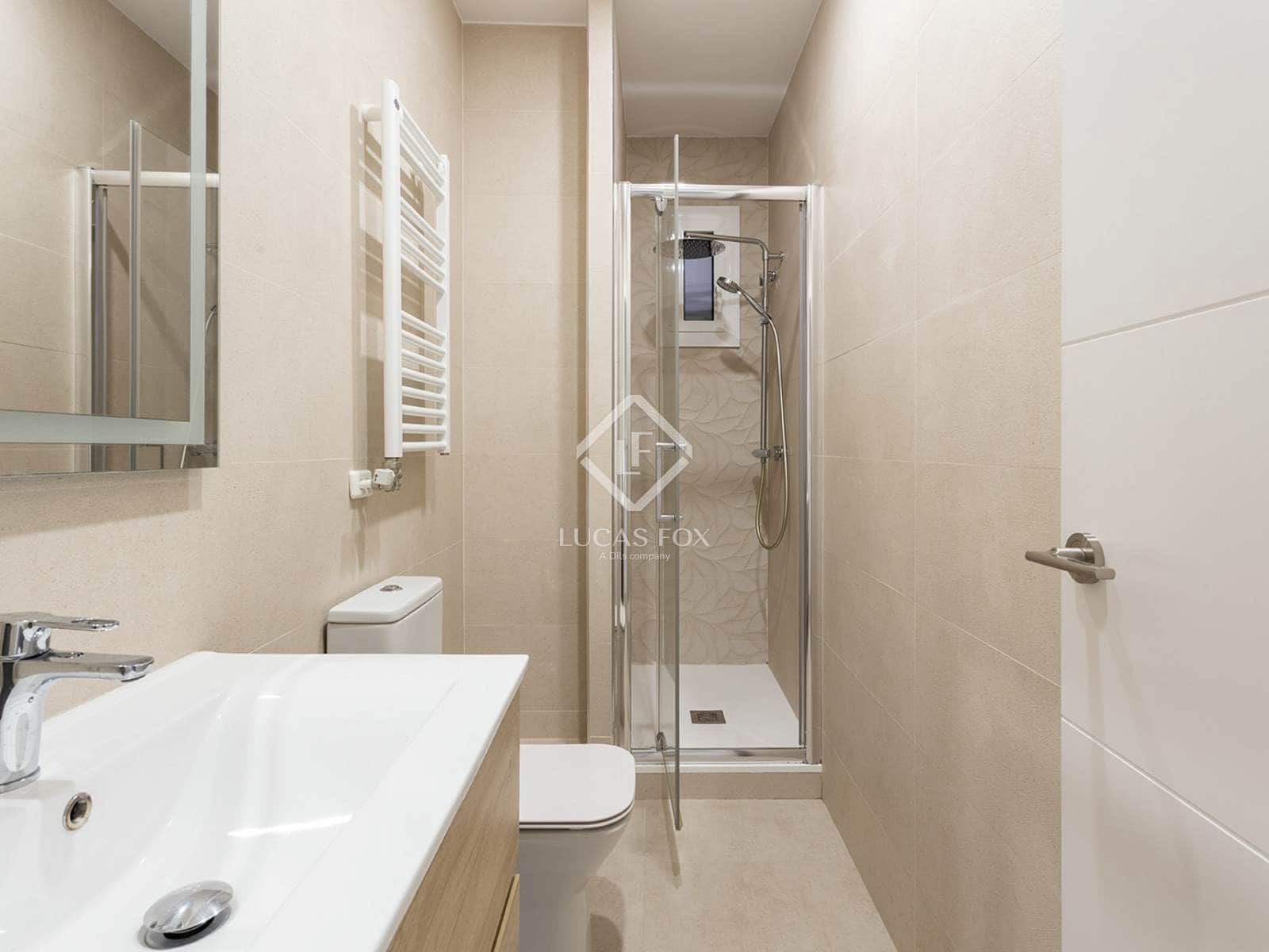 3 bedroom Apartment for sale in Barcelona city - € 590,000 (Ref: 9402552)