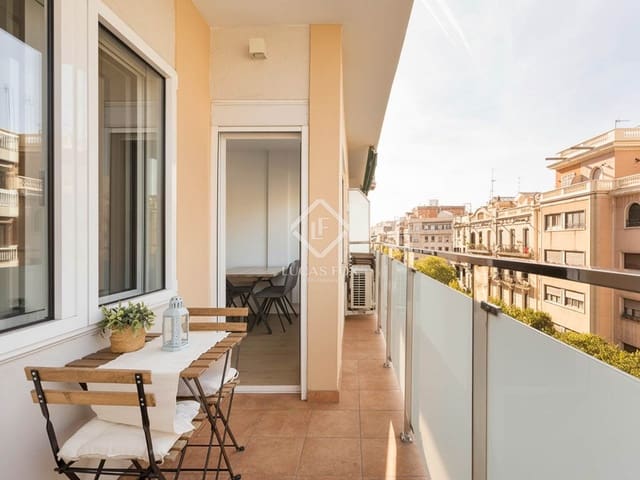 3 bedroom Apartment for sale in Barcelona city - € 590,000 (Ref: 9402552)