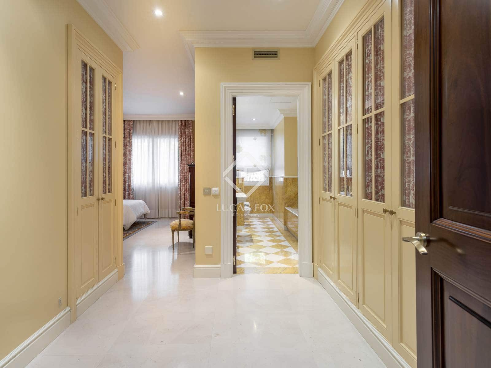 5 soverom Villa til salgs i Madrid by med svømmebasseng garasje - € 6 700 000 (Ref: 9402553)