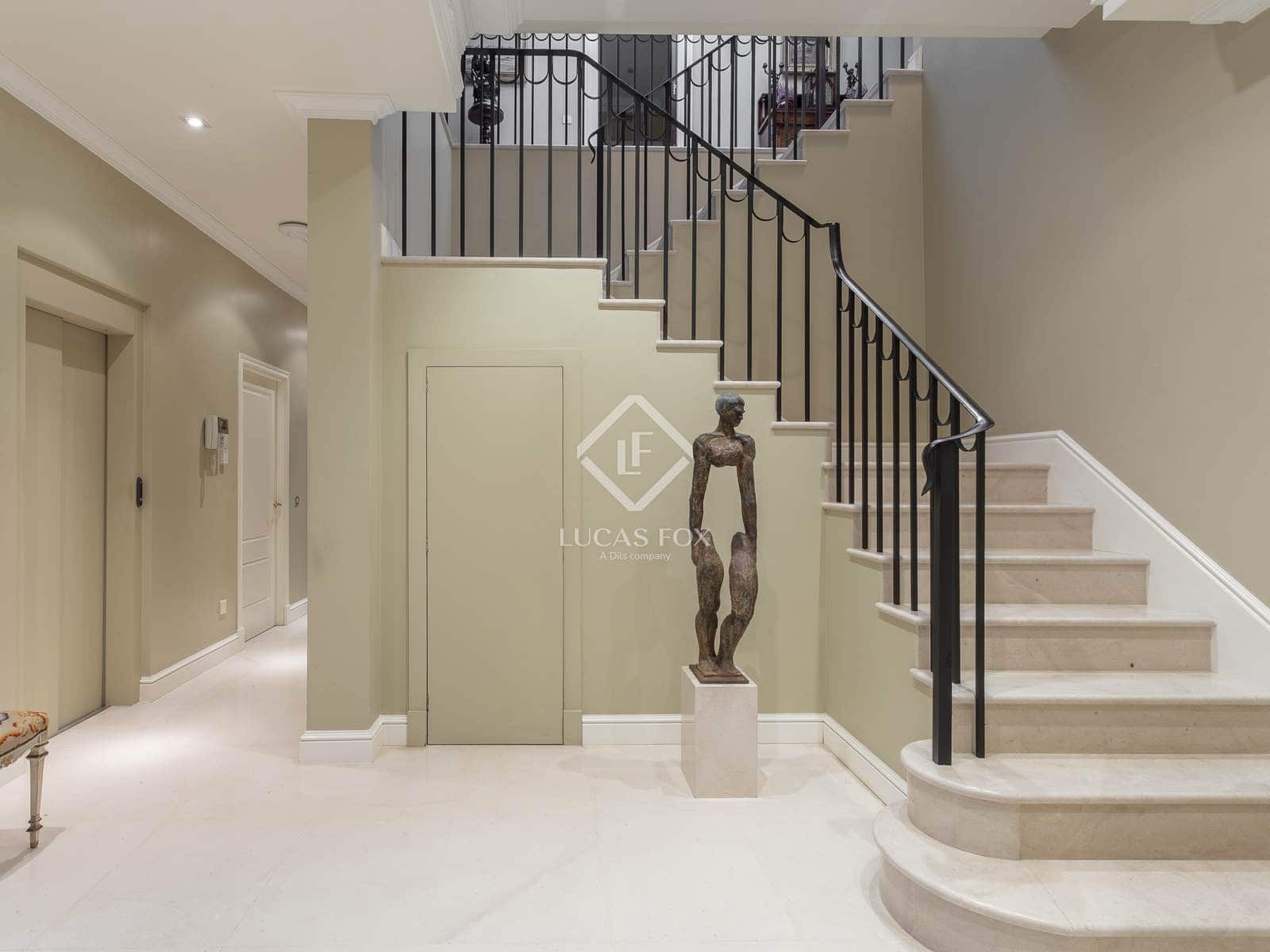 5 soverom Villa til salgs i Madrid by med svømmebasseng garasje - € 6 700 000 (Ref: 9402553)