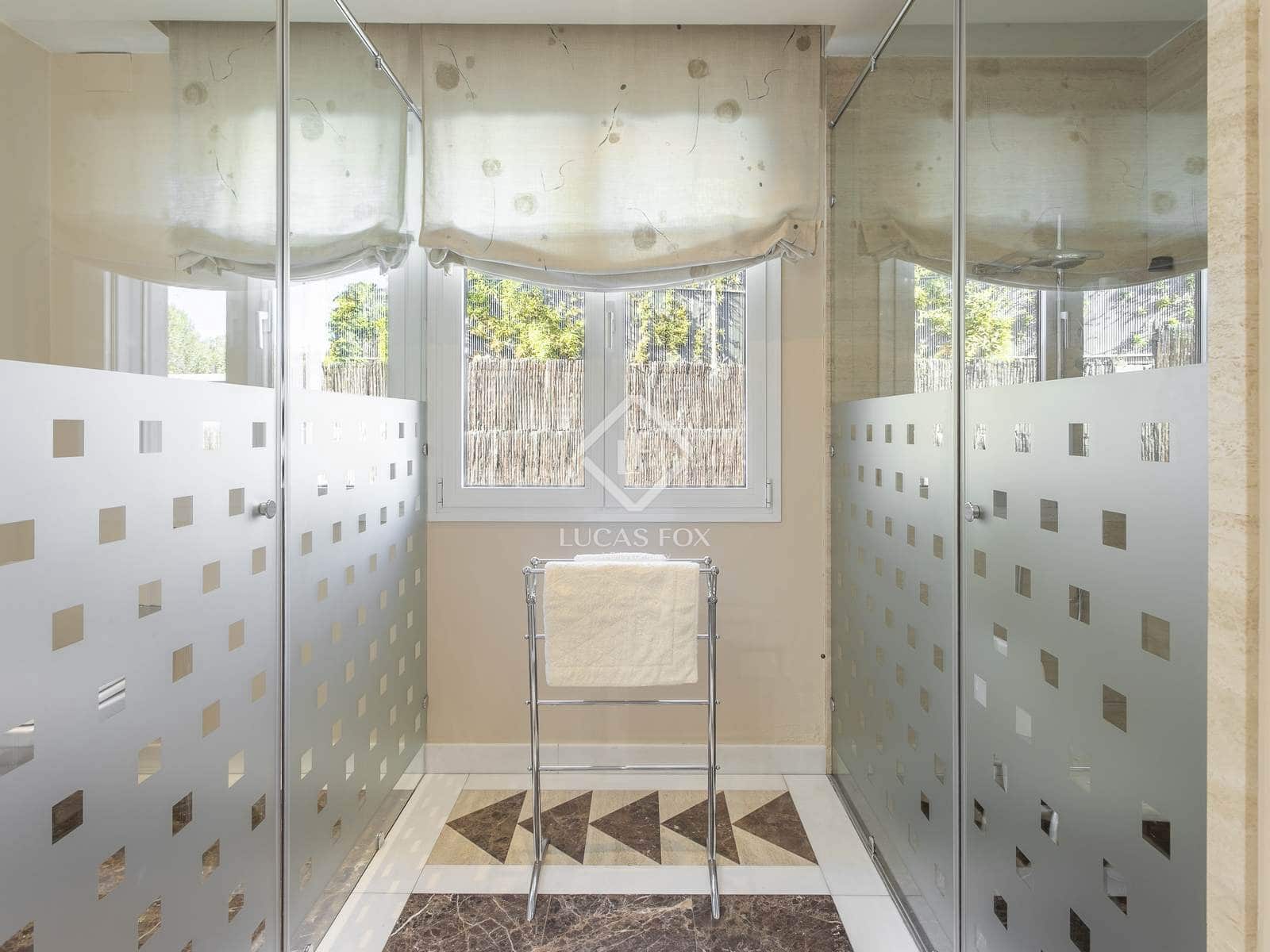 5 soverom Villa til salgs i Madrid by med svømmebasseng garasje - € 6 700 000 (Ref: 9402553)