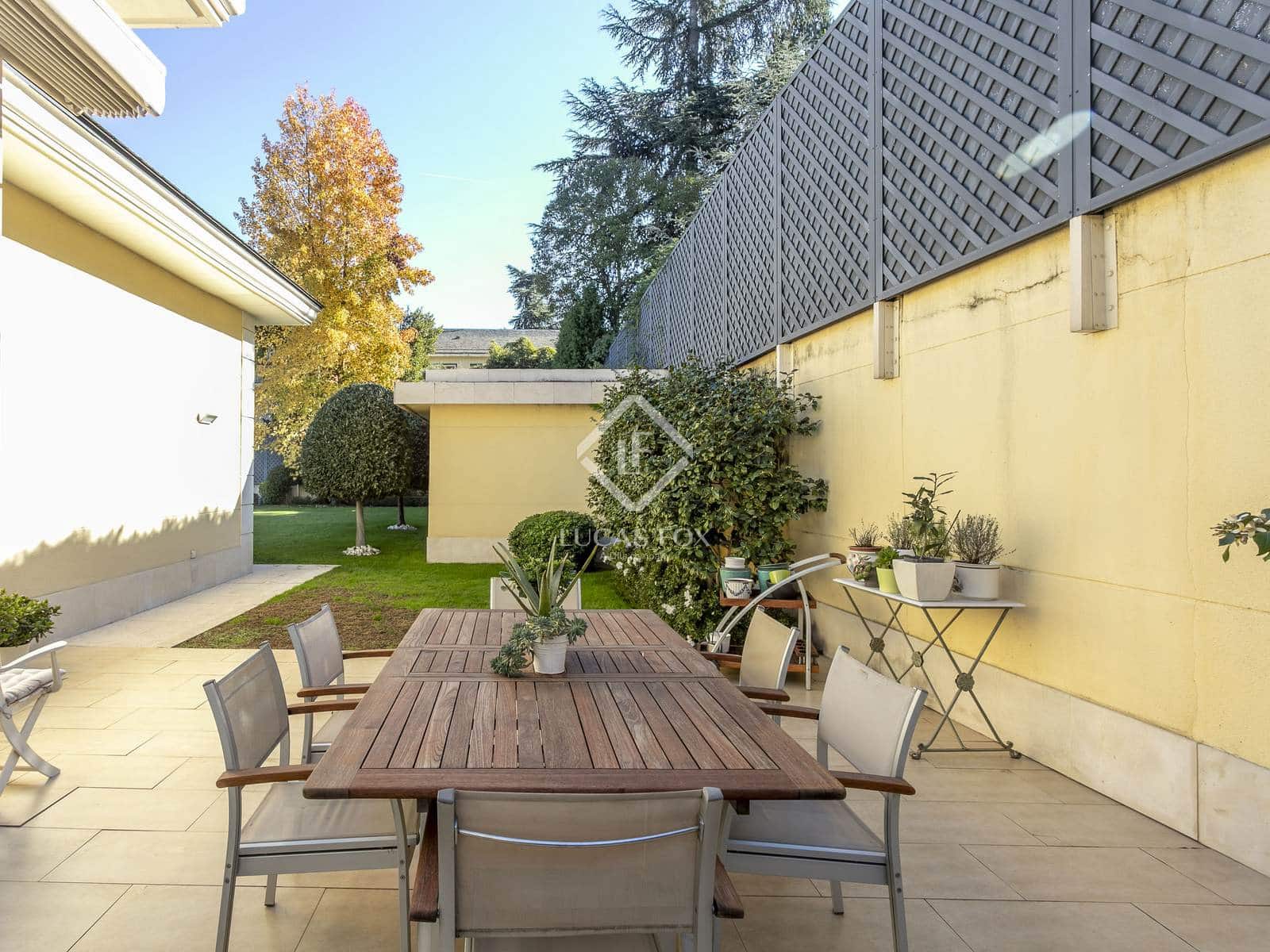 5 soverom Villa til salgs i Madrid by med svømmebasseng garasje - € 6 700 000 (Ref: 9402553)
