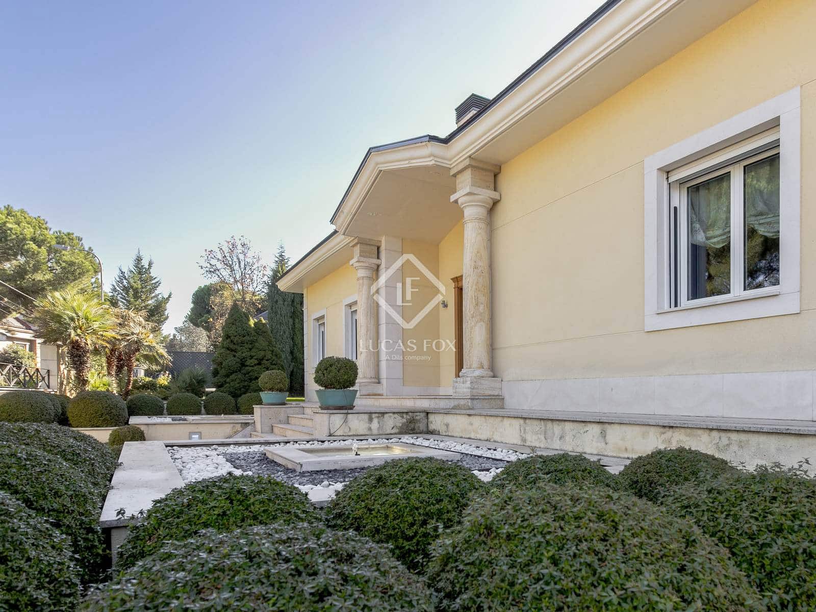 5 soverom Villa til salgs i Madrid by med svømmebasseng garasje - € 6 700 000 (Ref: 9402553)