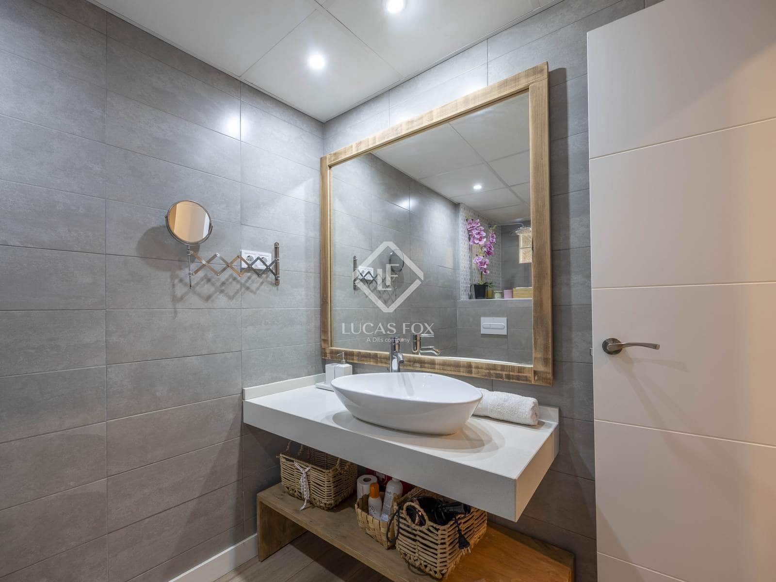 1 slaapkamer Appartement te koop in Valencia stad - € 330.000 (Ref: 9402554)