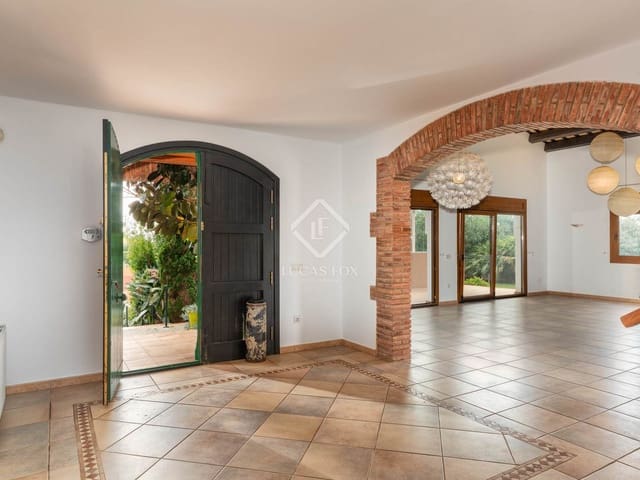 4 bedroom Villa for sale in Peralada with pool garage - € 795,000 (Ref: 9402727)