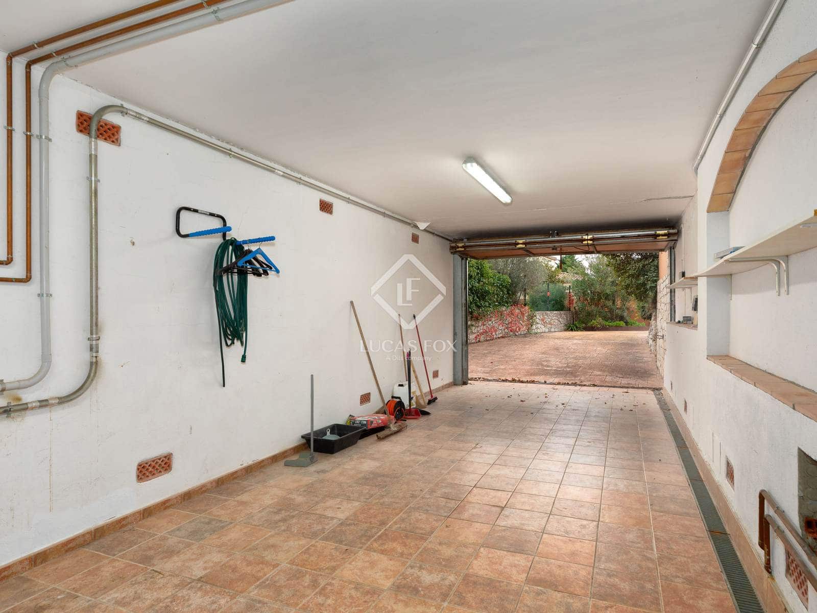 4 bedroom Villa for sale in Peralada with pool garage - € 795,000 (Ref: 9402727)