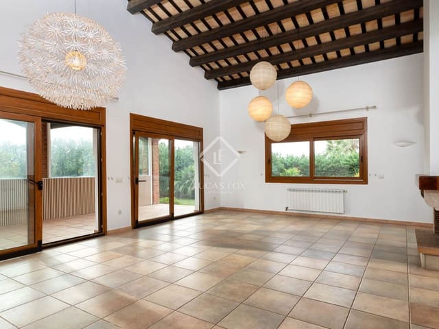 4 bedroom Villa for sale in Peralada with pool garage - € 795,000 (Ref: 9402727)