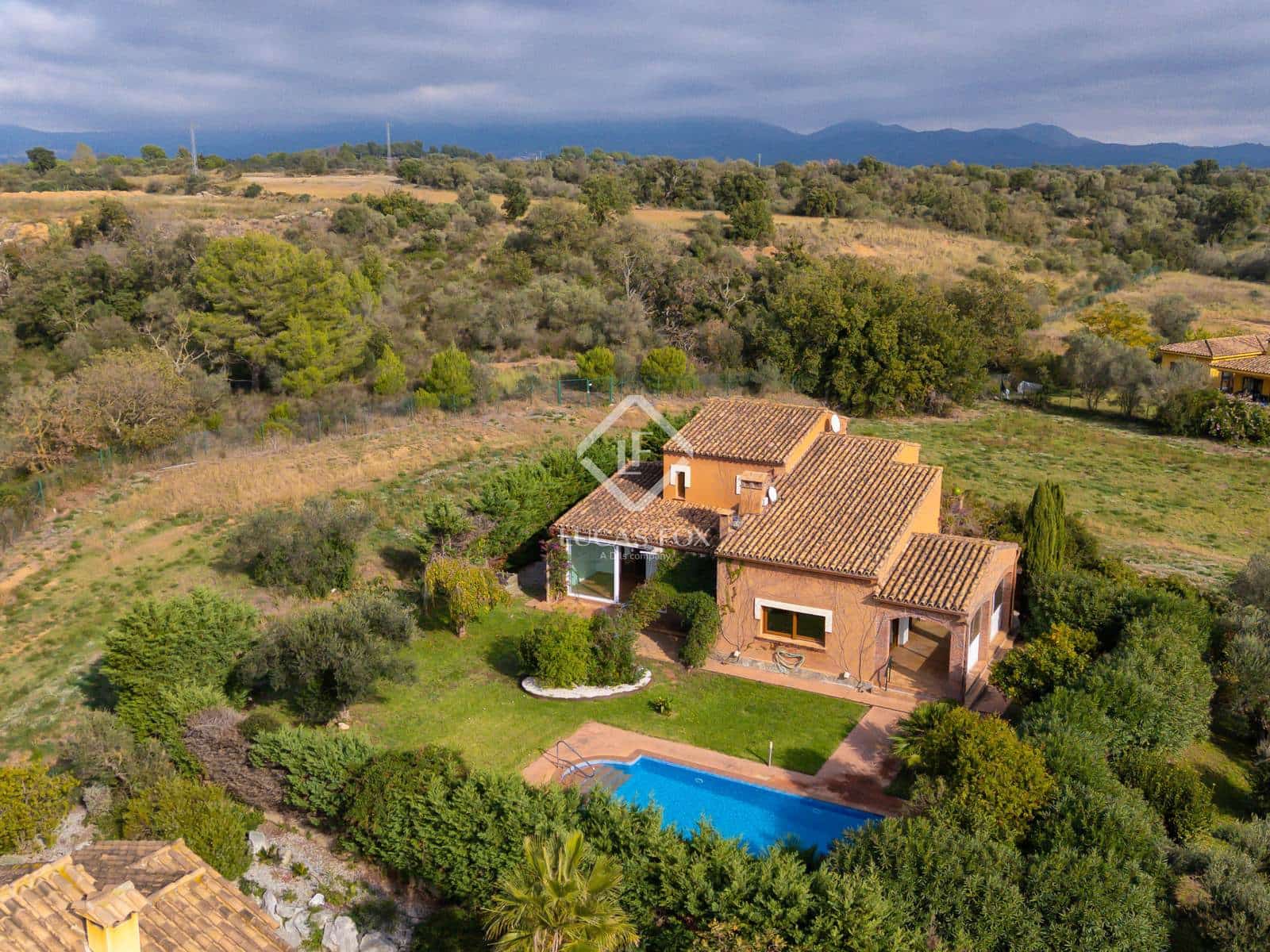 4 bedroom Villa for sale in Peralada with pool garage - € 795,000 (Ref: 9402727)