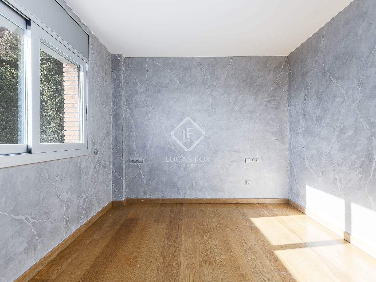 2 slaapkamer Appartement te koop in Barcelona stad met garage - € 650.000 (Ref: 9404442)