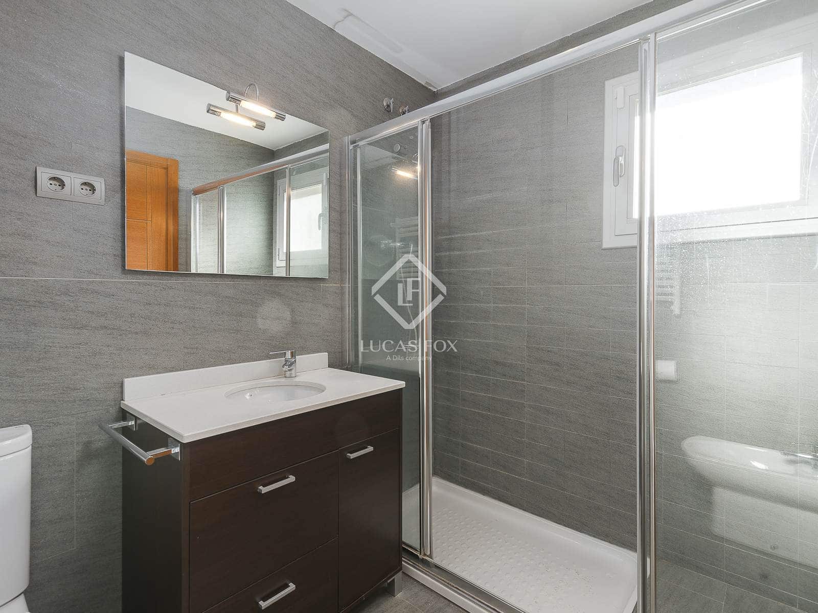 2 slaapkamer Appartement te koop in Barcelona stad met garage - € 650.000 (Ref: 9404442)