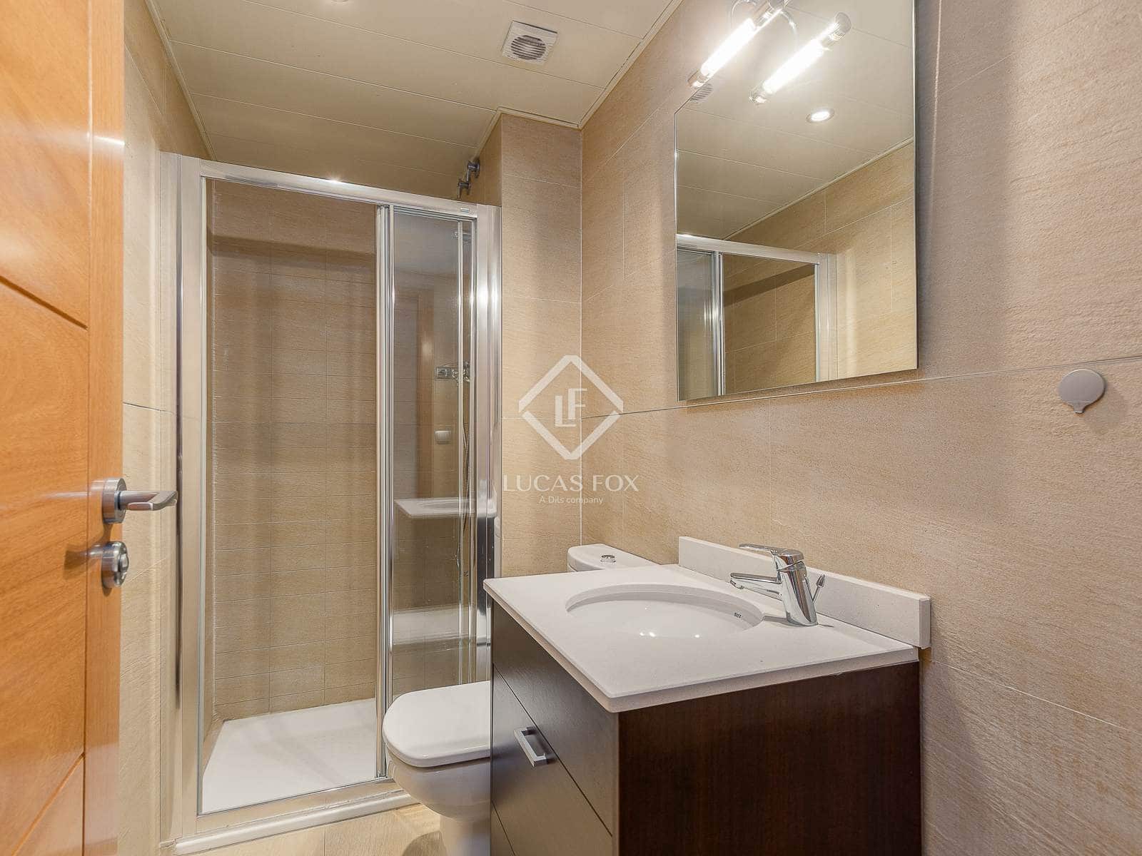 2 slaapkamer Appartement te koop in Barcelona stad met garage - € 650.000 (Ref: 9404442)